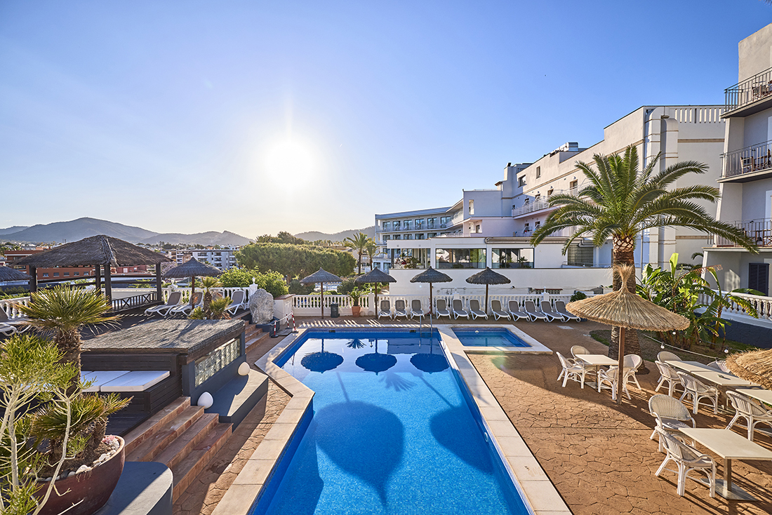 Adults Only Boutique Hotel in Santa Ponsa: Ruhe, Meerblick & Frühstück mit Klasse