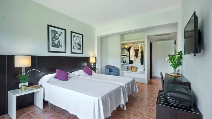 Habitación doble superior con balcón Hotel Boutique Bon Repos - Adults Only Santa Ponsa Habitación doble superior con balcón Hotel Boutique Bon Repos - Adults Only Santa Ponsa