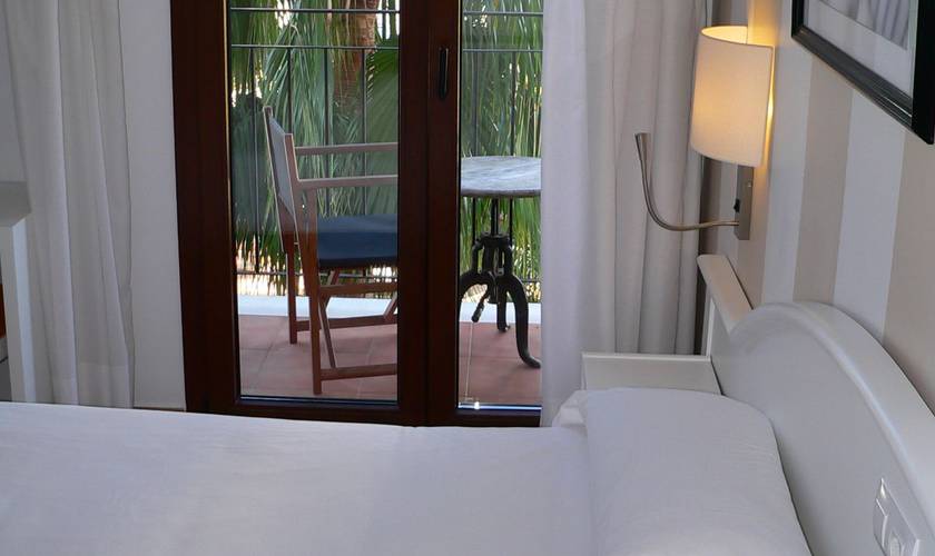 Habitación doble con balcón Hotel Boutique Bon Repos - Adults Only Santa Ponsa Habitación doble con balcón Hotel Boutique Bon Repos - Adults Only Santa Ponsa