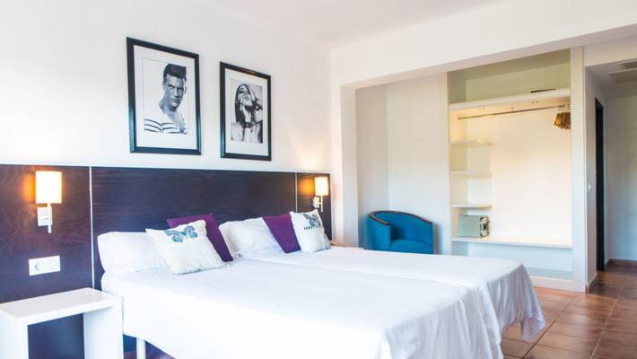 Habitación doble superior con balcón Hotel Boutique Bon Repos - Adults Only Santa Ponsa Habitación doble superior con balcón Hotel Boutique Bon Repos - Adults Only Santa Ponsa